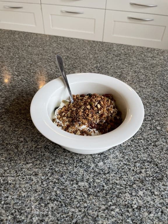 Hemgjord granola